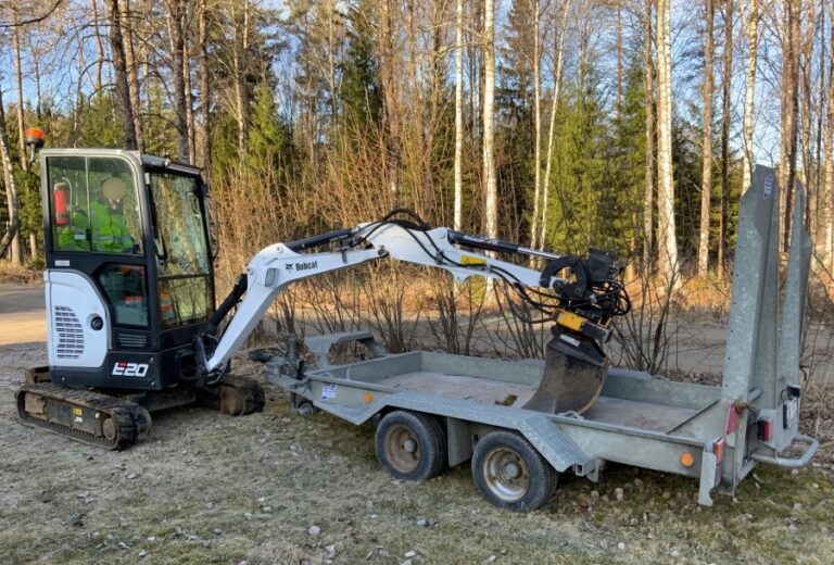 Bobcat E20