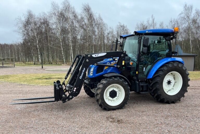 New Holland 475